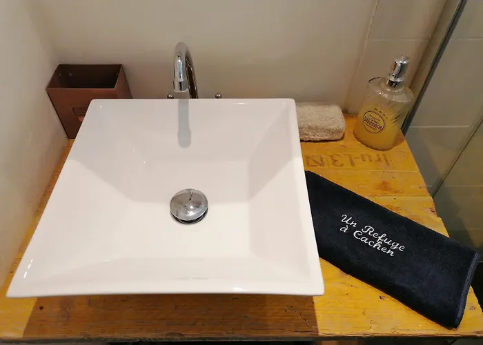 D'hotes 1 - Retro - Un Refuge A Oda ve Kahvaltı